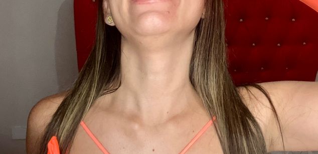 Model - Veronica Hot naked