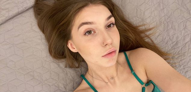 Model - BellaFoxy love