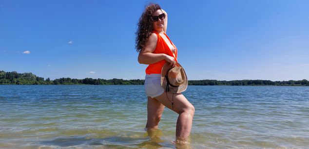 Model - Karina Hart dirty