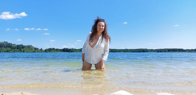 Model - Karina Hart dirty