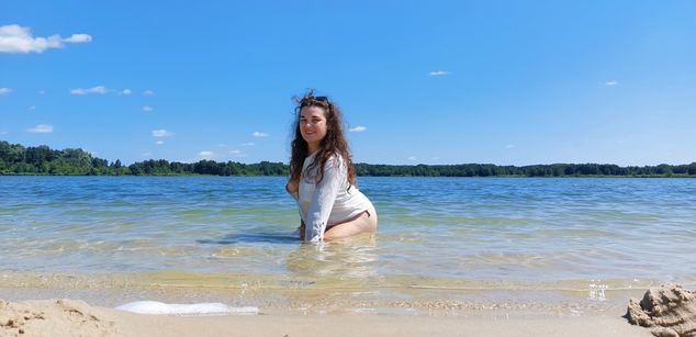 Model - Karina Hart dirty