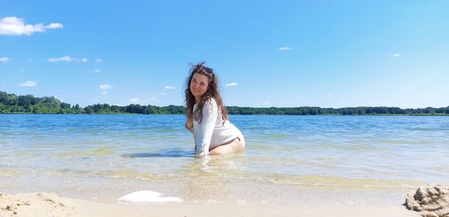 Model - Karina Hart dirty