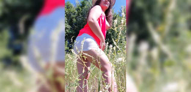 Model - Karina Hart dirty