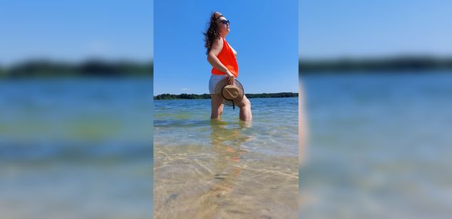 Model - Karina Hart dirty