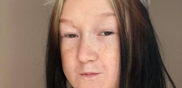 Model - Sara_Moor_ bigboobs