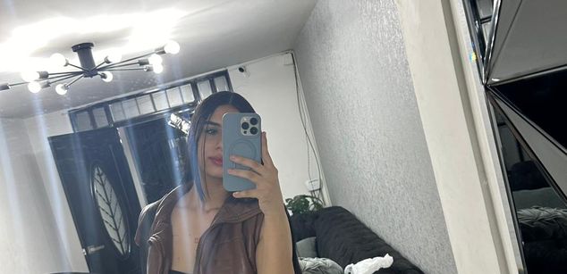 Model - CATALINA SANTANA masturbation