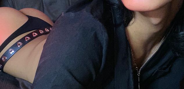 Model - VALERY STAR cum