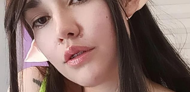 Model - Agata Bolton bigass