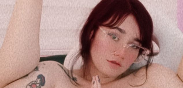 Model - Agata Bolton bigass