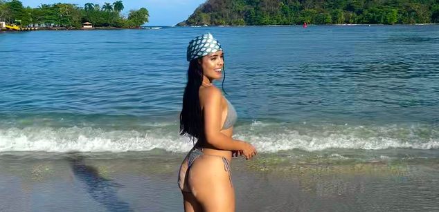 Model - mariah squirt