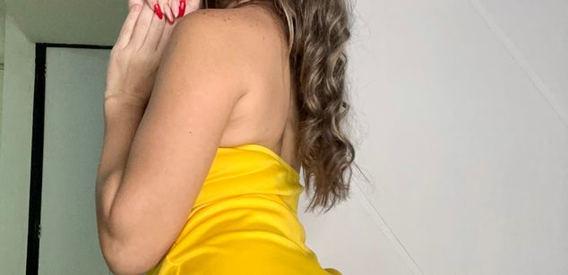 Model - Veronica Hot naked