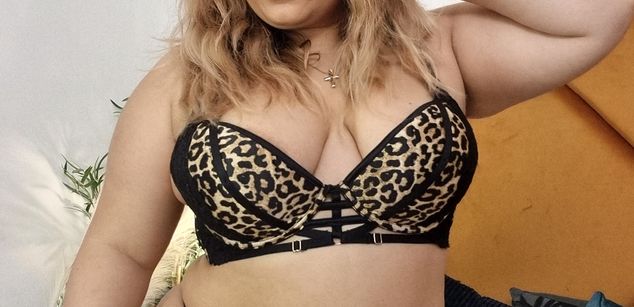 Model - Miss Kinky Michelle toys