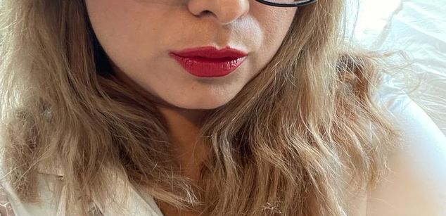 Model - Miss Kinky Michelle toys