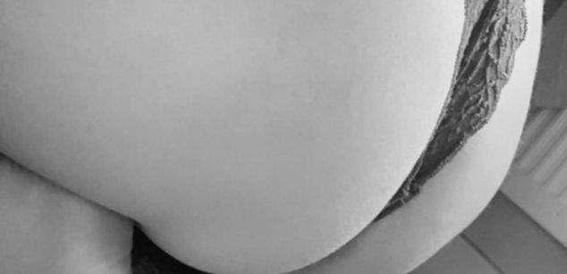 Model - BUSTYBRITSHSQUIRTER milf