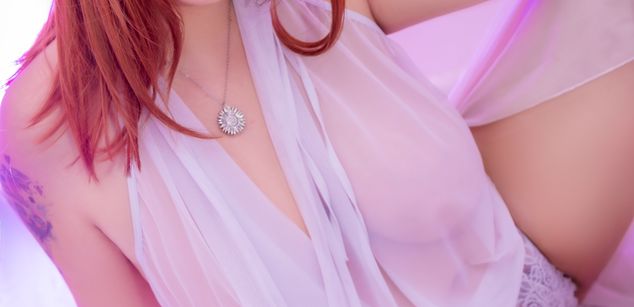 Model - Melany Presley feet