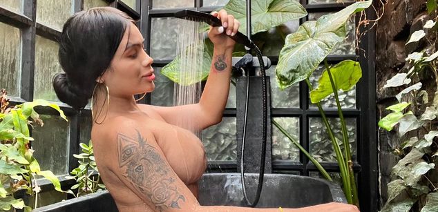 Model - Sara_Sofia latina