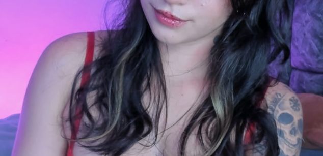 Model - Akina Shikashi dildos