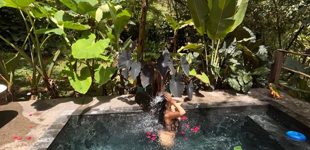 Model - mariah squirt