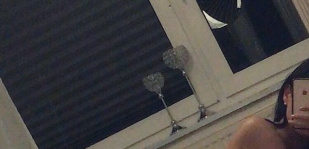 Model - Shanalove oil