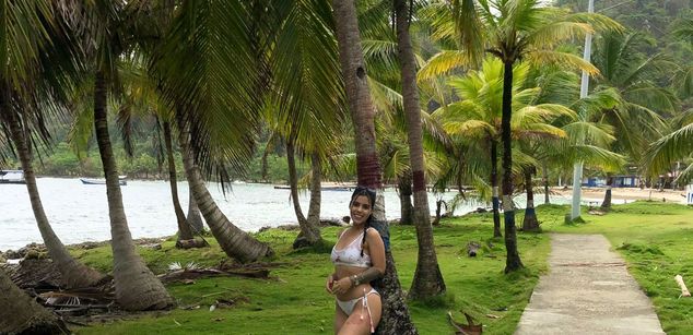 Model - mariah squirt