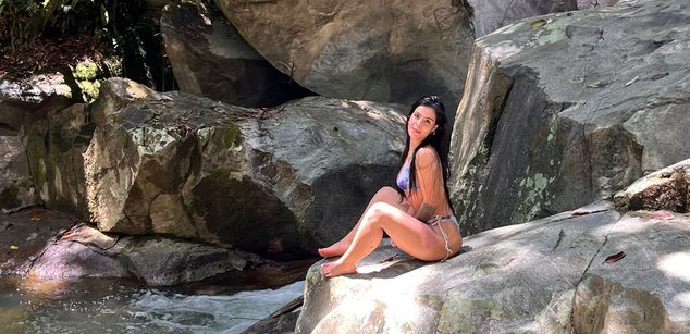 Model - mariah squirt