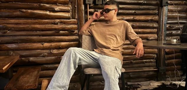 Model - Lucas Torrez fingerplay