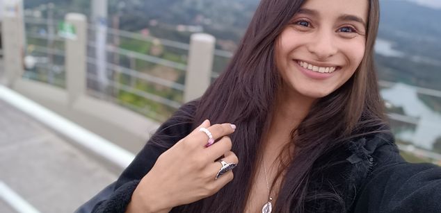 Model - Valen Hops zoom