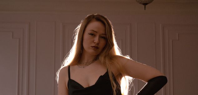 Model - Jena Affectionate Mistress cei