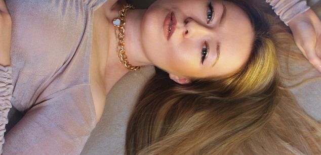 Model - Jena Affectionate Mistress cei