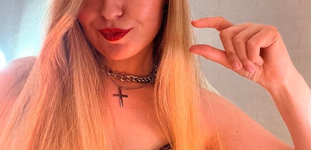 Model - Jena Affectionate Mistress cei