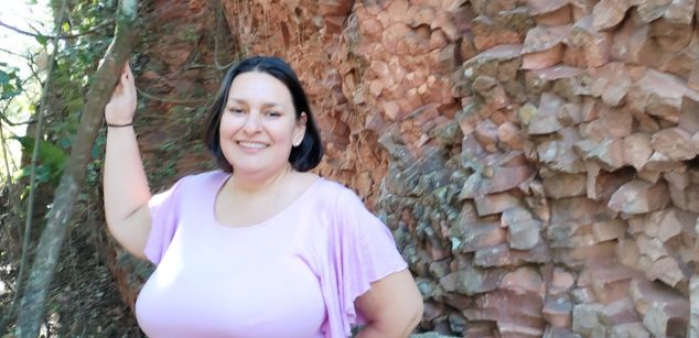 Model - Selene mature