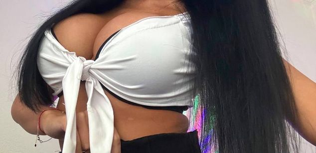 Model - kimberry brunette