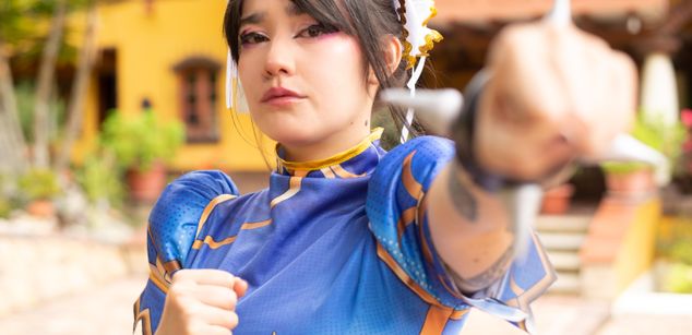 Model - Agata Bolton bigass