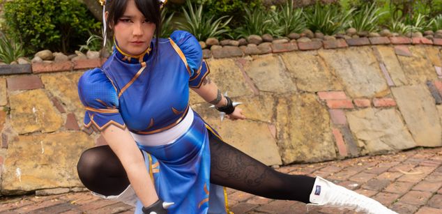 Model - Agata Bolton bigass