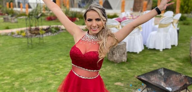 Model - Veronica Hot naked