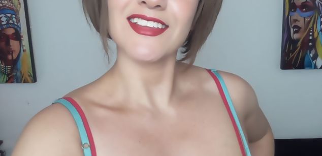 Model - Lola Santana squirt