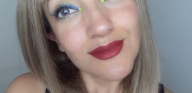 Model - Lola Santana squirt