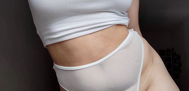 Model - prettyandshy dildo