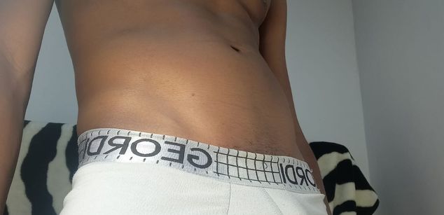 Model - Andres BigLong streptease