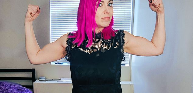 Model - Penny Jade feet