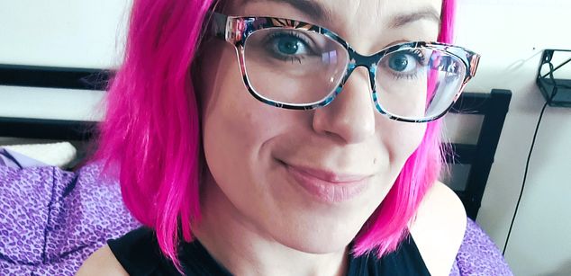 Model - Penny Jade feet