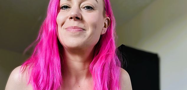 Model - Penny Jade feet