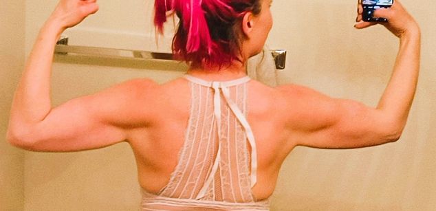 Model - Penny Jade feet