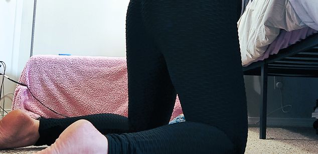 Model - Penny Jade feet