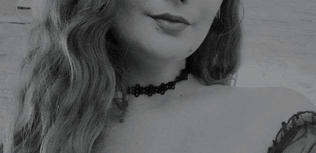 Model - bewitchingevaxx redhead