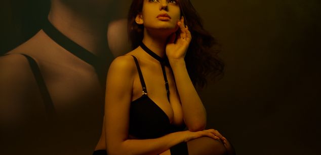 Model - MaryLune beautiful