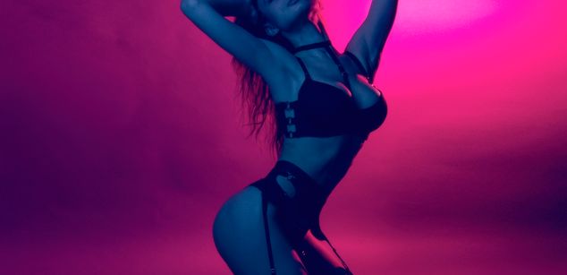 Model - MaryLune beautiful