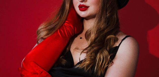 Model - EsterDior nice