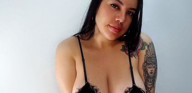 Model - dreabusty hairy