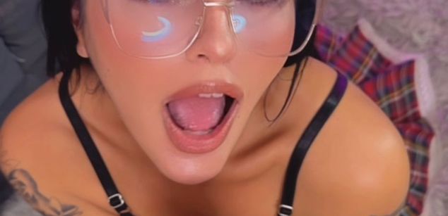 Model - Greichell Roberts feet